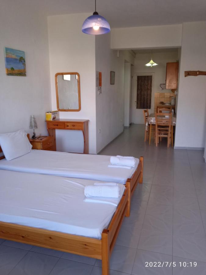 Syraina Apartments İskados Dış mekan fotoğraf