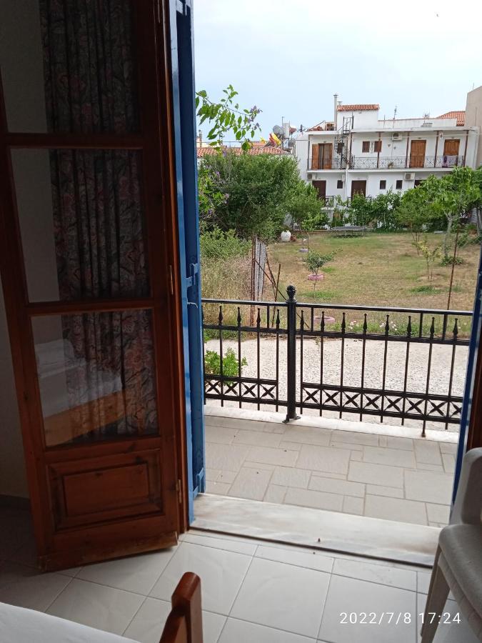 Syraina Apartments İskados Dış mekan fotoğraf
