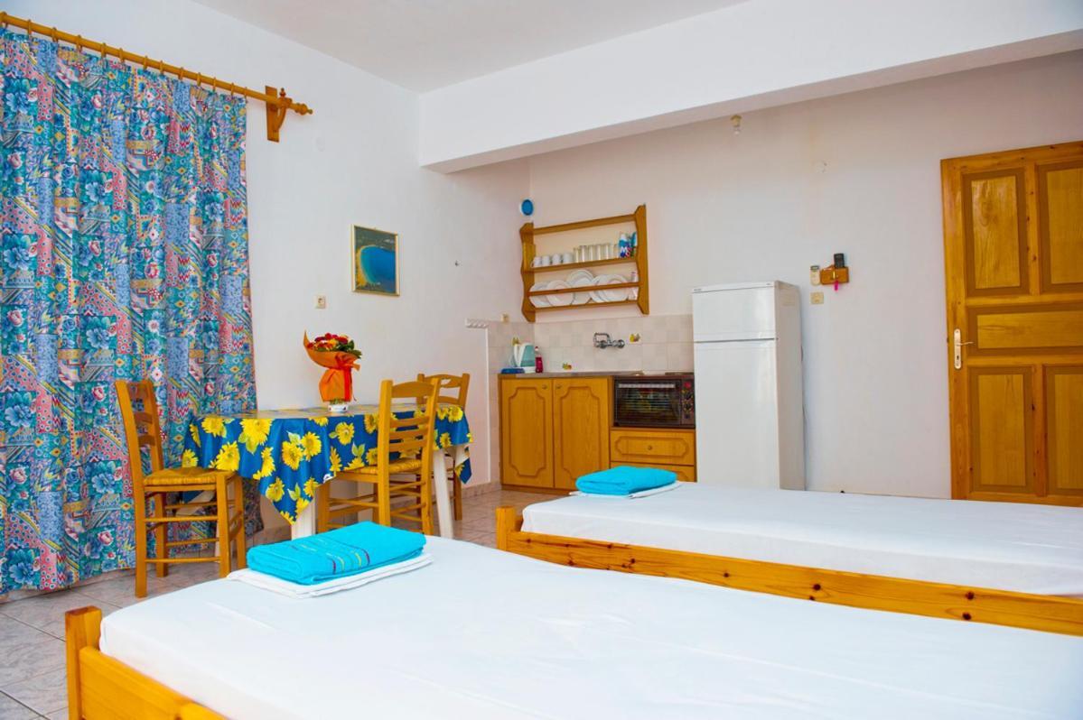Syraina Apartments İskados Dış mekan fotoğraf