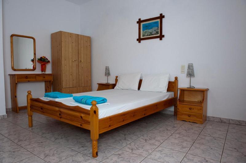 Syraina Apartments İskados Dış mekan fotoğraf