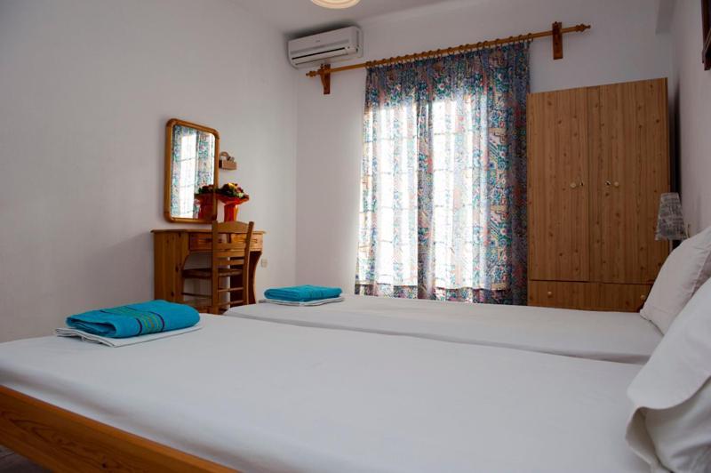 Syraina Apartments İskados Dış mekan fotoğraf