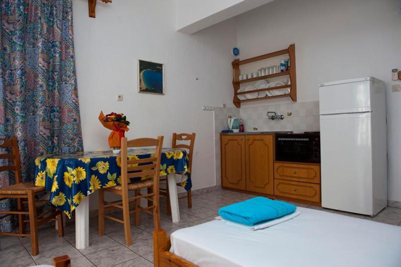 Syraina Apartments İskados Dış mekan fotoğraf