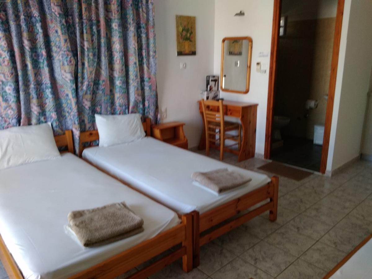 Syraina Apartments İskados Dış mekan fotoğraf